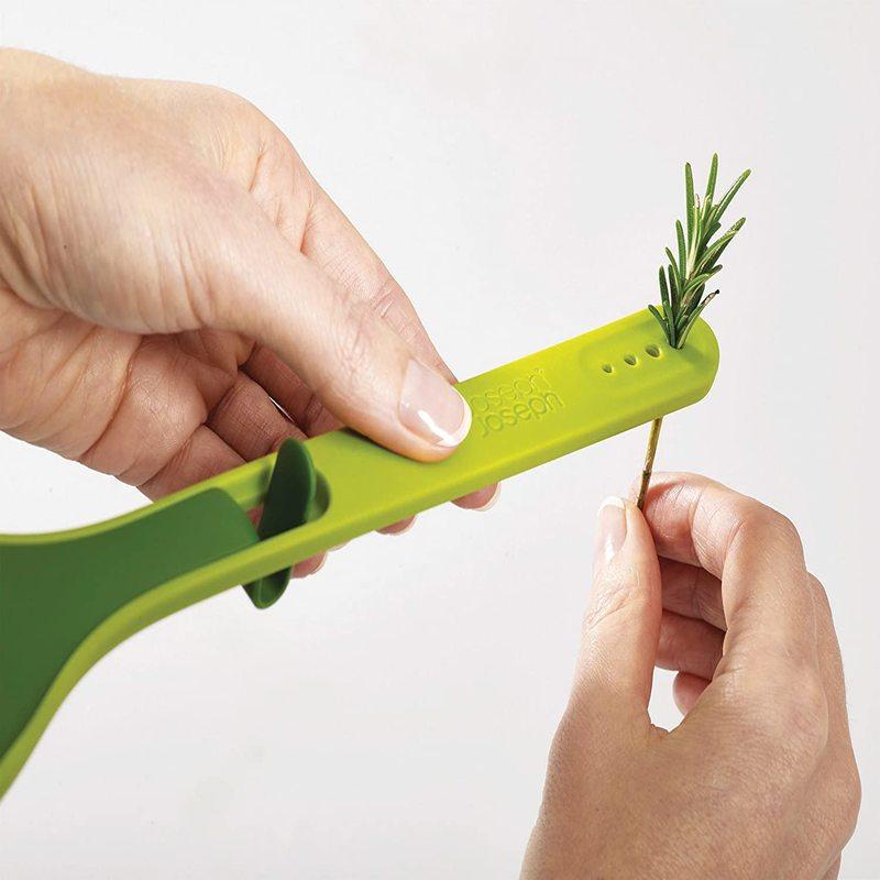 Gusto Spice and Herb Infuser Spoon - waseeh.com