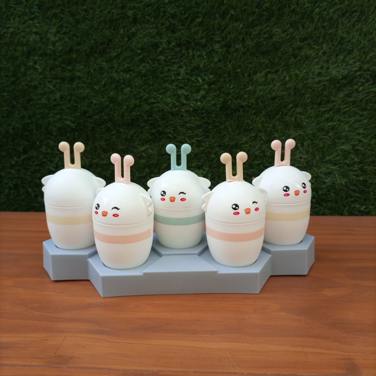 Ice Chicks Lolly Mould - waseeh.com