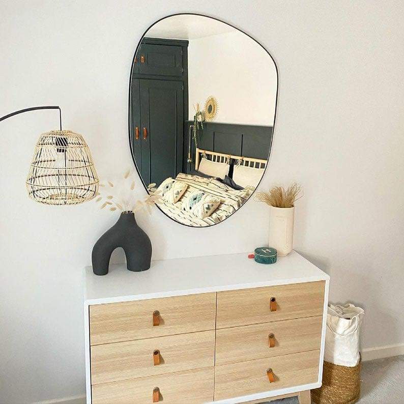 Irregular Decorate Mirror - waseeh.com