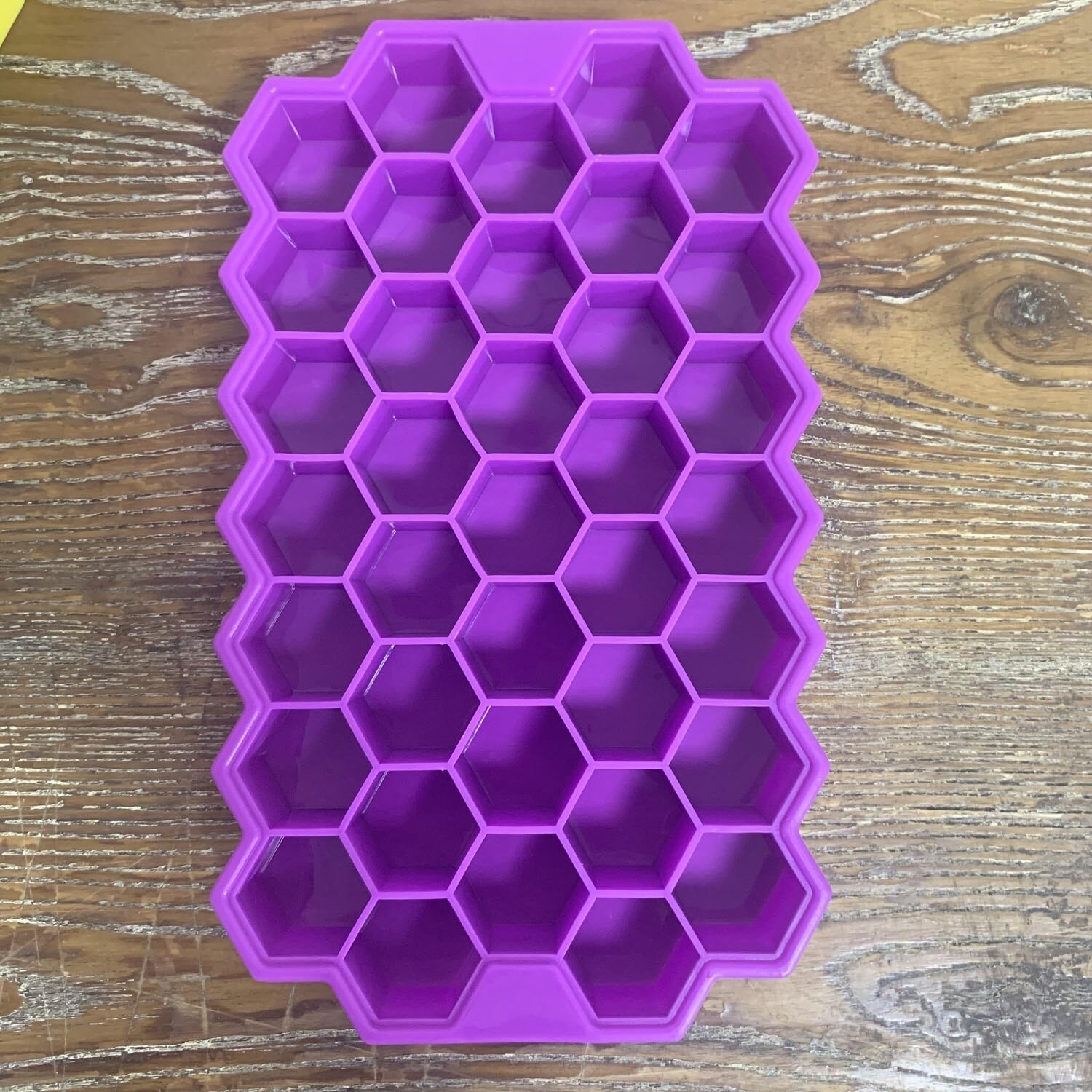Honey comb ice tray - waseeh.com