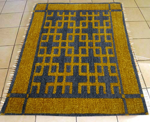 Geometric Hand Woven - Woolen Foot mat - 1.5 ft x 2 ft