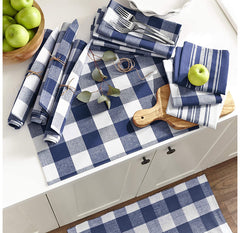 Blue Buffalo Plaid table runner and 6 placemats set